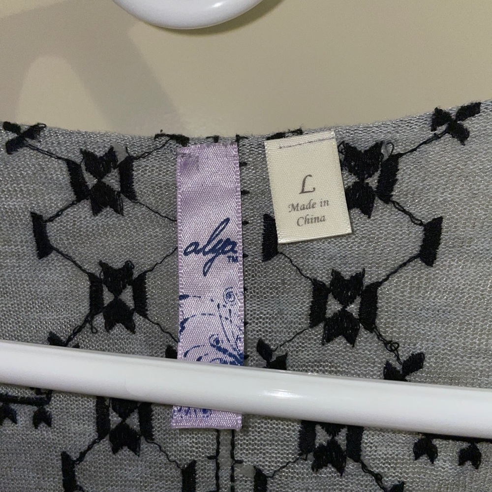 Francesca’s Embroidered Open Front Cardigan - Picture 4 of 5